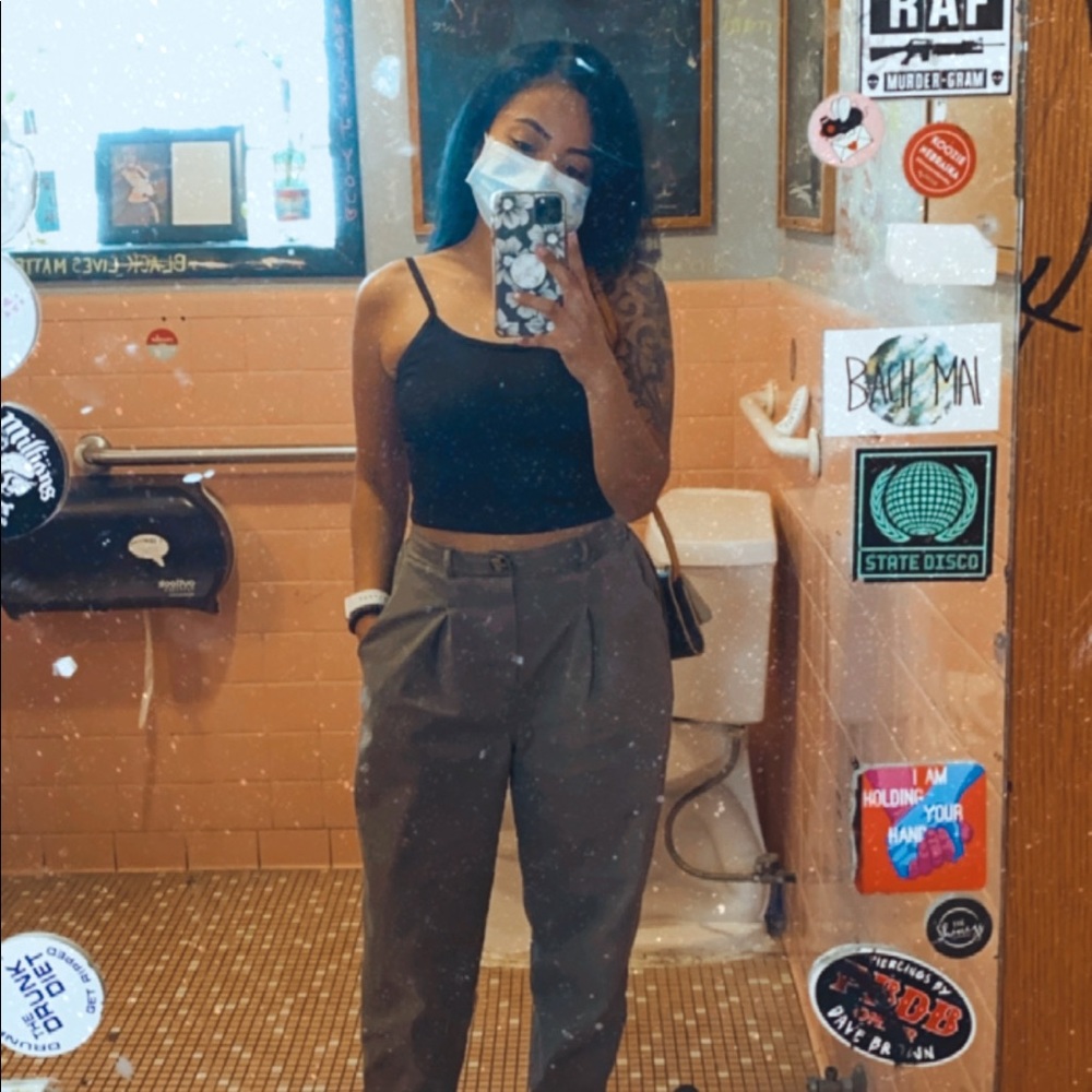 Meet your Posher, Roxana